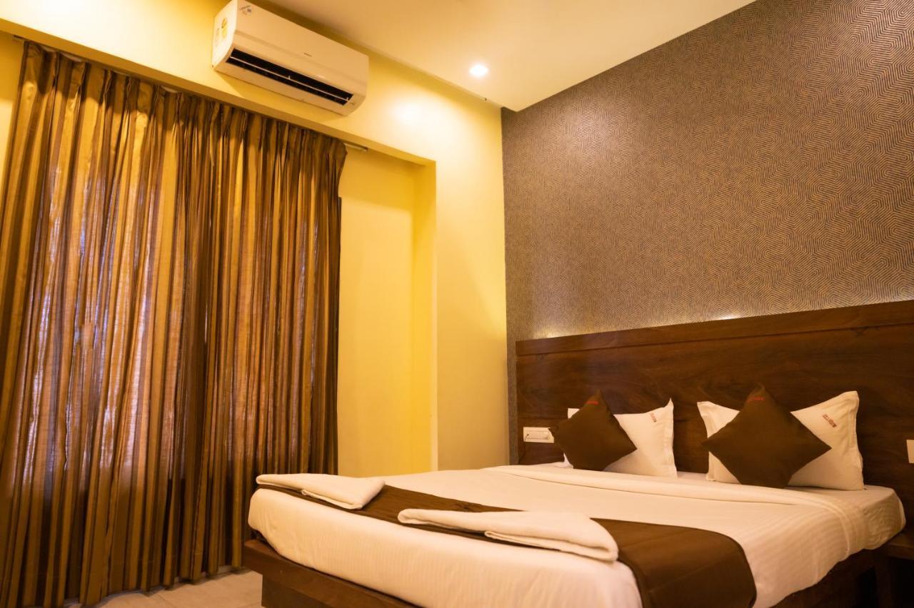 Hotel Vijaya Hill View Residency à Navi Mumbai Extérieur photo